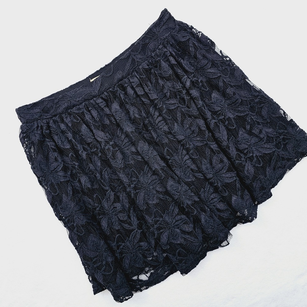 Forever 21‎ Womens 26 Small Black Floral Print Mini Skirt Y2K Goth Chic